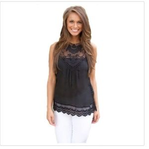 Women's lace sleeveless blouse